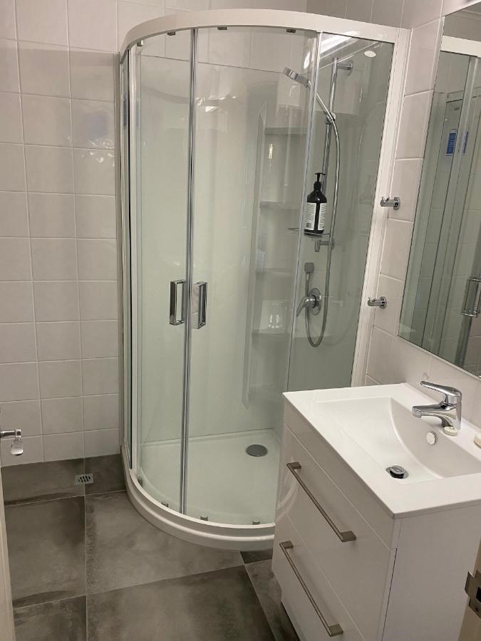 West End Precinct 2 Bedroom Apartment Close To Walkway And Ocean Ню Плимут Екстериор снимка